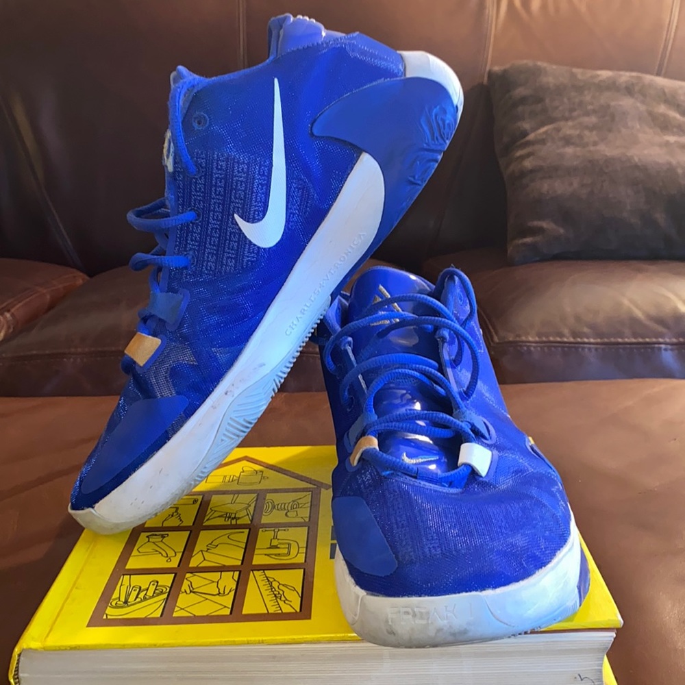 Nike Giannis Freak 1